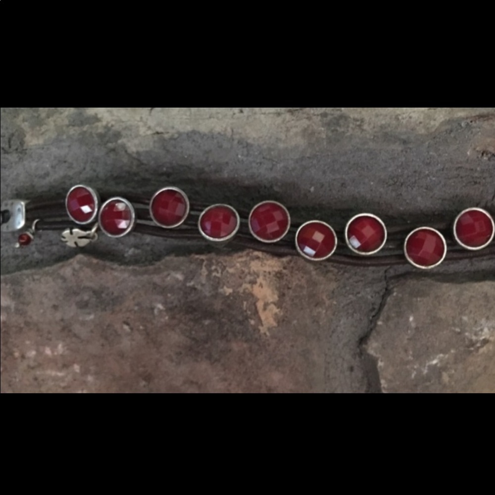 LUCKY BRAND LEATHER BRACELET WITH DARK RED STONES